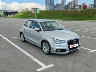 2011 Audi A1 I (8X), серебристый, 1315000 рублей, вид 4
