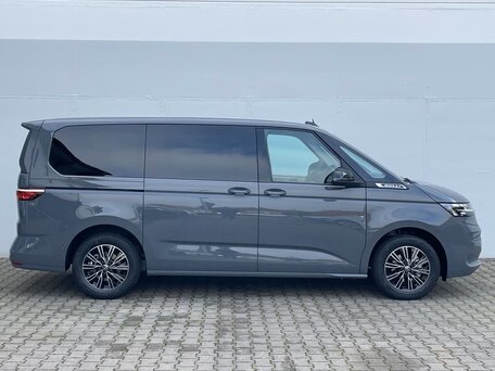 2023 Volkswagen Multivan T7, серый, 4550000 рублей, вид 3