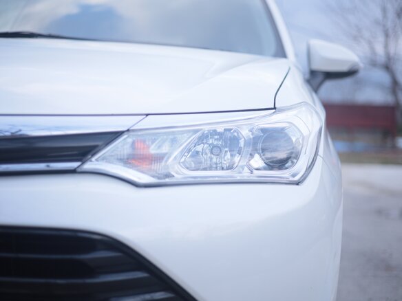 2017 Toyota Corolla Fielder XI (E160, E170, E180) Рестайлинг 1, белый, 1330000 рублей - вид 12