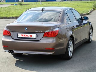 2006 BMW 5 серии 525xi V (E60/E61), серый, 2620000 рублей, вид 3
