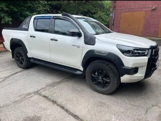 2022 Toyota Hilux VIII Рестайлинг 2, белый, 6500000 рублей, вид 3
