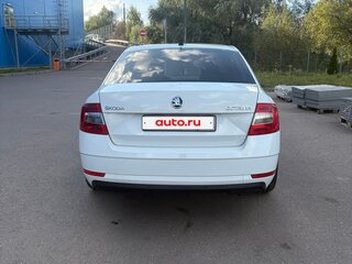 2018 Skoda Octavia III (A7) Рестайлинг, белый, 1550000 рублей, вид 5