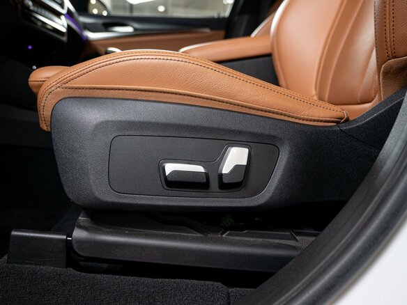 2021 BMW X3 20d xDrive III (G01) Рестайлинг, белый, 6800000 рублей - вид 11