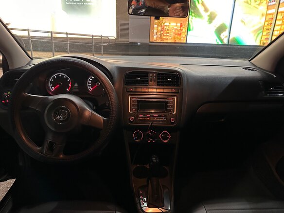 2015 Volkswagen Polo V, белый, 750000 рублей - вид 6