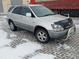 1999 Toyota Harrier I (XU10), серебристый, 820000 рублей, вид 1