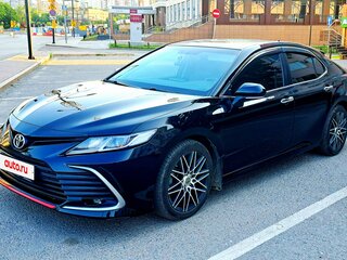 2021 Toyota Camry VIII (XV70) Рестайлинг, чёрный, 2750000 рублей, вид 1
