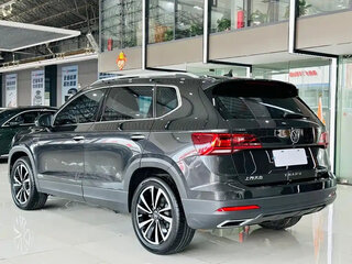2023 Volkswagen Tharu I, чёрный, 1480888 рублей, вид 4