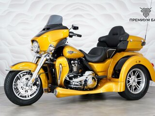 2023 Harley-Davidson Tri Glide, золотистый, 4799000 рублей, вид 3