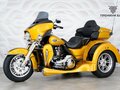 2023 Harley-Davidson Tri Glide, золотистый, 4799000 рублей - вид 2