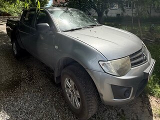 2015 Mitsubishi L200 Easy Select IV Рестайлинг, серый, 1139000 рублей, вид 2