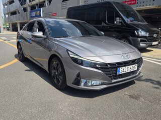2023 Hyundai Avante VII, серебристый, 1810000 рублей, вид 3