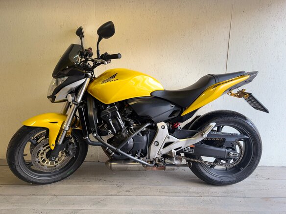2011 Honda CB 600F Hornet, жёлтый, 540000 рублей - вид 2