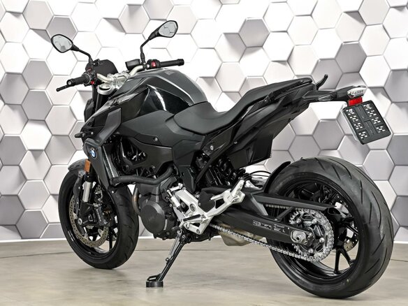 2023 BMW F 900 R, чёрный, 999000 рублей - вид 7