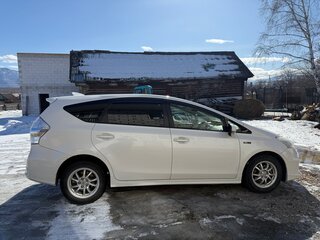 2011 Toyota Prius Alpha I (ZVW40/41), белый, 1300000 рублей, вид 5
