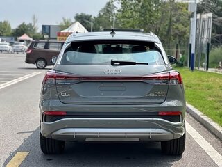 2026 Audi Q4 e-tron I Рестайлинг, серый, 4228055 рублей, вид 5
