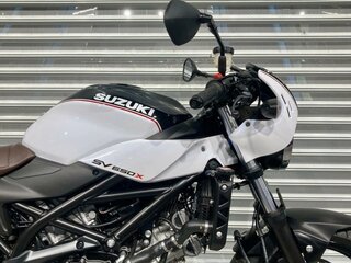 2024 Suzuki SV 650, белый, 750000 рублей, вид 3