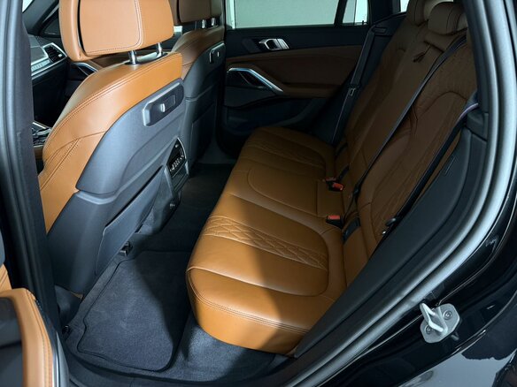 2025 BMW X6 30d III (G06) Рестайлинг, чёрный, 16100000 рублей - вид 8