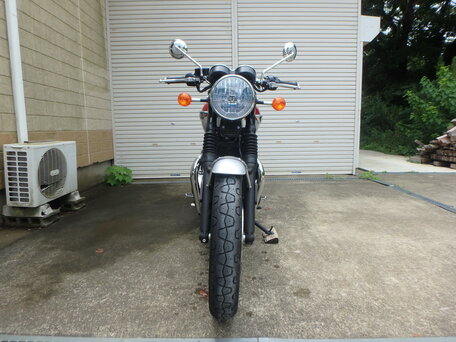 2017 Triumph Bonneville T120, красный, 900000 рублей, вид 3