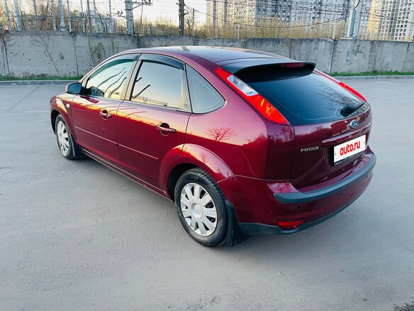 2006 Ford Focus II, красный, 680000 рублей - вид 7