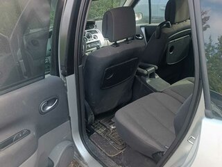 2007 Renault Scenic II Рестайлинг, серебристый, 400000 рублей, вид 4