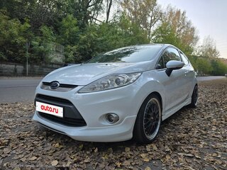2012 Ford Fiesta Mk6, белый, 900000 рублей, вид 2