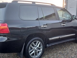 2012 Toyota Land Cruiser 200 Series Рестайлинг 1, чёрный, 3500000 рублей, вид 4