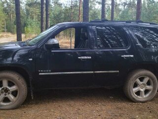 2012 Chevrolet Tahoe 6AT III, чёрный, 1900000 рублей, вид 4