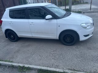 2012 Skoda Fabia II Рестайлинг, белый, 460000 рублей, вид 2