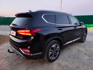 2020 Hyundai Santa Fe IV, чёрный, 3250000 рублей, вид 2
