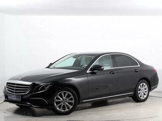 2016 Mercedes-Benz E-Класс 200 V (W213, S213, C238), чёрный, 2050000 рублей, вид 2