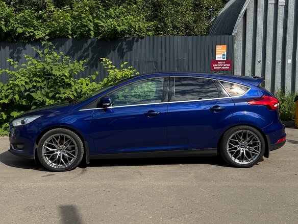 2015 Ford Focus III Рестайлинг, синий, 1000000 рублей - вид 5