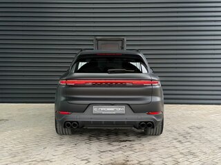 2024 Porsche Cayenne III Рестайлинг, чёрный, 16900000 рублей, вид 4