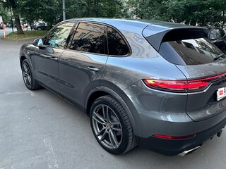 2019 Porsche Cayenne III, серый, 5890000 рублей, вид 4