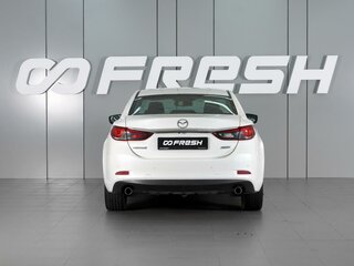 2018 Mazda 6 III (GJ) Рестайлинг, белый, 1899000 рублей, вид 4