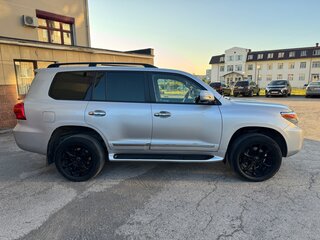 2012 Toyota Land Cruiser 200 Series Рестайлинг 1, серый, 3890000 рублей, вид 5