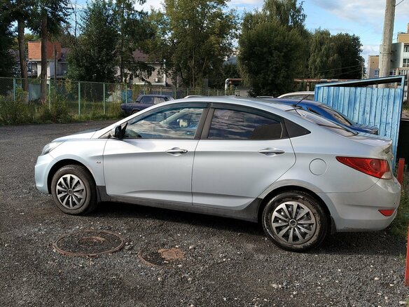 2011 Hyundai Solaris I, голубой, 640000 рублей - вид 9