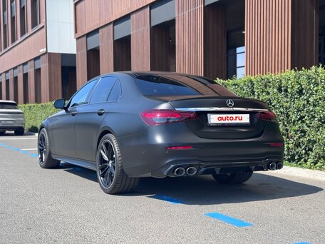 2022 Mercedes-Benz E-Класс AMG 53 AMG V (W213) Рестайлинг, чёрный, 6800000 рублей, вид 3