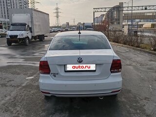 2019 Volkswagen Polo V Рестайлинг, белый, 1300000 рублей, вид 4