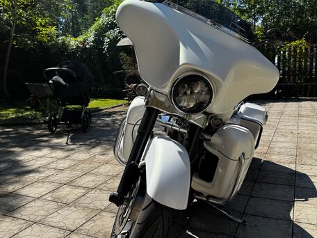 2008 Harley-Davidson Street Glide, белый, 770000 рублей, вид 2