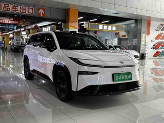 2025 Toyota bZ3X 58.3 kWh, белый, 2850000 рублей, вид 5