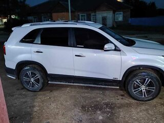 2010 Kia Sorento II, белый, 1550000 рублей, вид 2