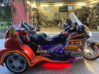 2008 Honda GL 1800 Gold Wing, оранжевый, 2500000 рублей, вид 3