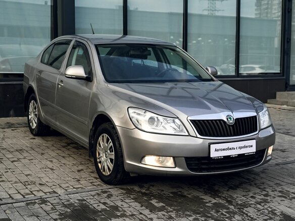 2012 Skoda Octavia II (A5) Рестайлинг, серый, 859000 рублей - вид 6