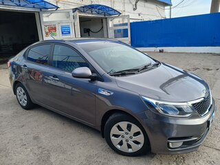 2016 Kia Rio III Рестайлинг, серый, 710000 рублей, вид 4