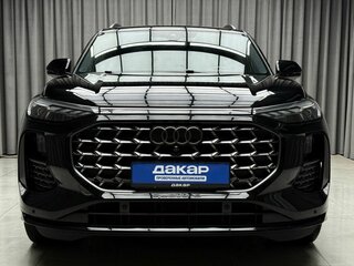 2023 Audi Q6 45 TFSI, чёрный, 7049000 рублей, вид 3
