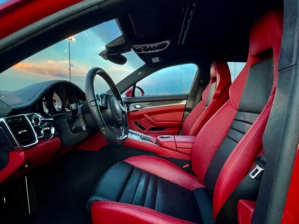 2015 Porsche Panamera GTS I Рестайлинг, красный, 4500000 рублей - вид 16