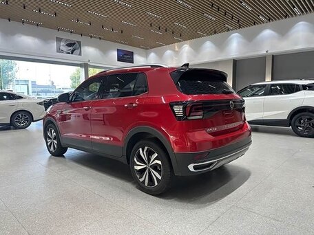 2023 Volkswagen T-Cross I (China Market), красный, 1900000 рублей, вид 4