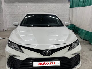 2019 Toyota Camry VIII (XV70), белый, 2780000 рублей, вид 3