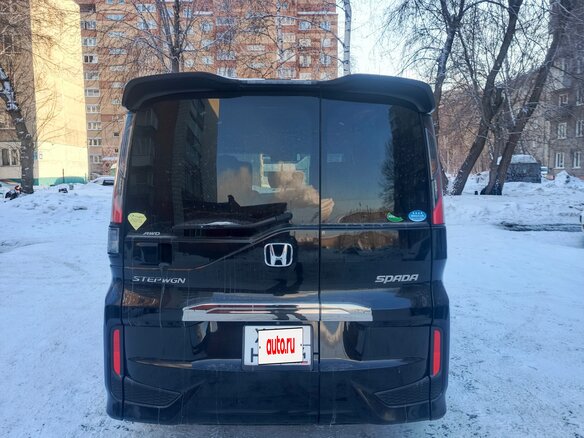 2015 Honda Stepwgn V, чёрный, 1860000 рублей - вид 2