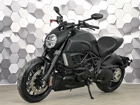 2013 Ducati Diavel, чёрный, 869000 рублей - вид 1